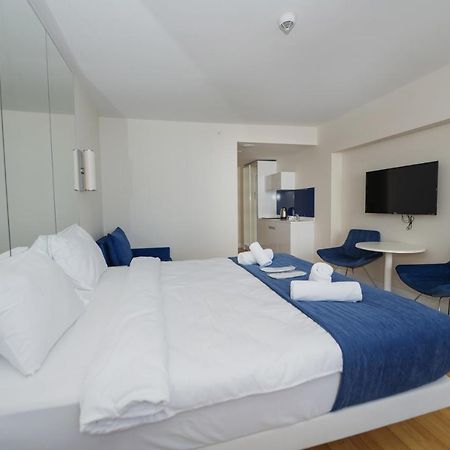 Blue Orbi City Hotel Batumi Exterior photo