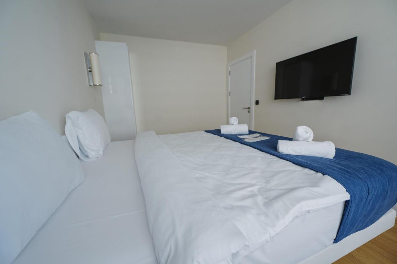 Blue Orbi City Hotel Batumi Exterior photo