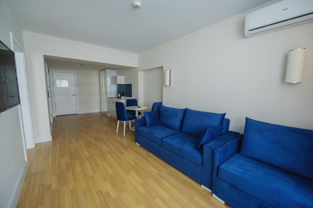 Blue Orbi City Hotel Batumi Exterior photo